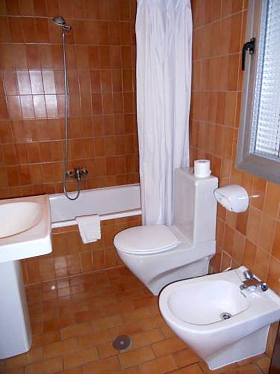 Hostal Cortes Cuenca  Exterior photo